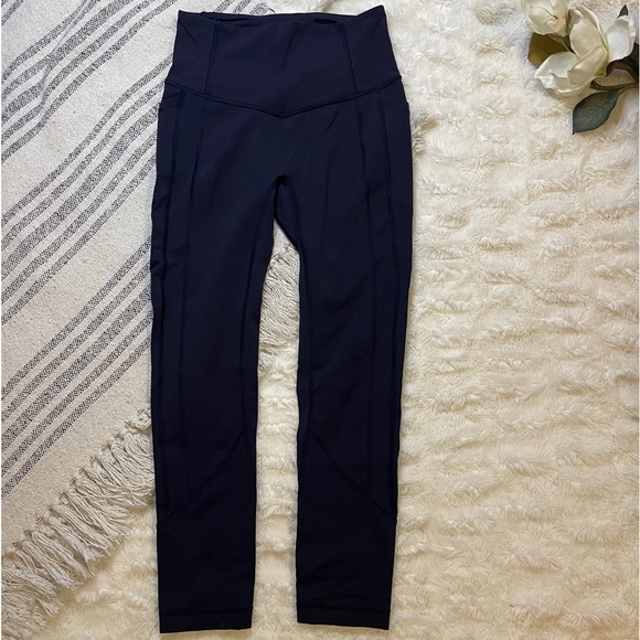 𝚕𝚞𝚕𝚞𝚕𝚎𝚖𝚘𝚗 𝚒𝚗 𝚖𝚘𝚟𝚎𝚖𝚎𝚗𝚝 𝚕𝚎𝚐𝚐𝚒𝚗𝚐 𝟸𝟻“ ✽ 𝚜𝚒𝚣𝚎 𝟺 - Picture 2 of 8